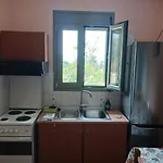 Reggina's Place Apartamento Vlachata