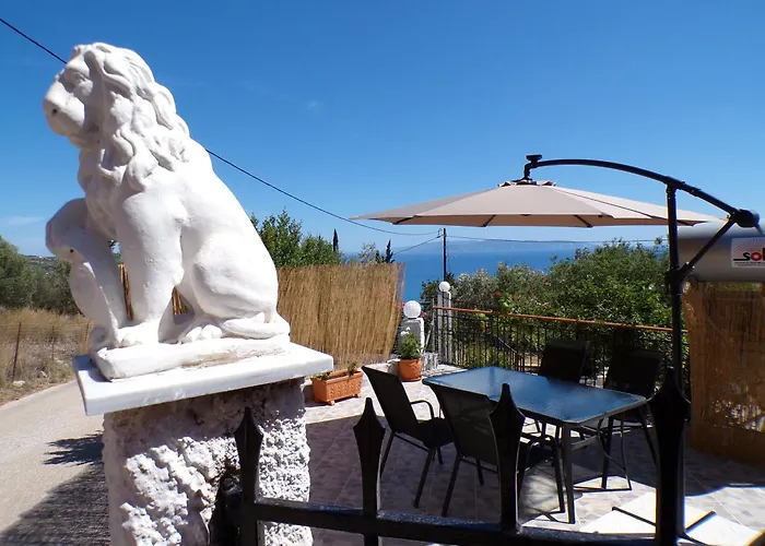 Reggina's Place Apartamento Vlachata